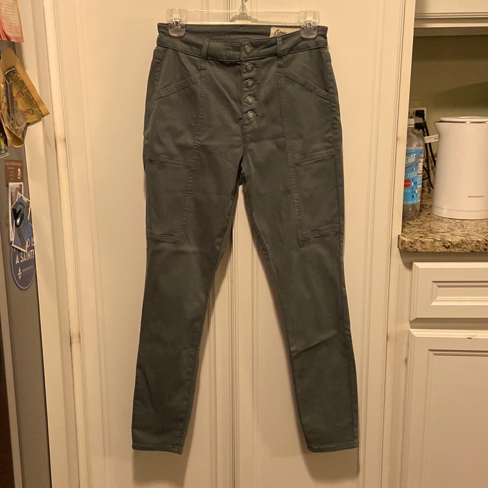 Olive green long pants, brand new!
